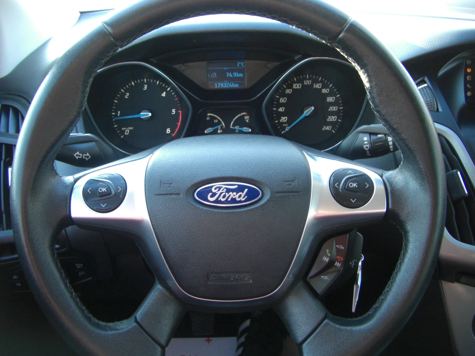 Ford Focus 1.6tdci 6ck.115k.c, снимка 14 - Автомобили и джипове - 55523783