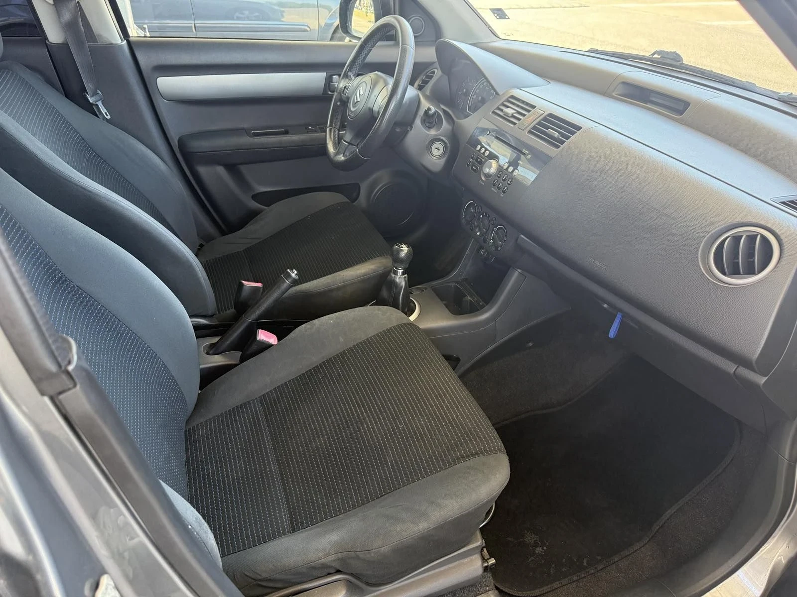 Suzuki Swift, снимка 14 - Автомобили и джипове - 55597185