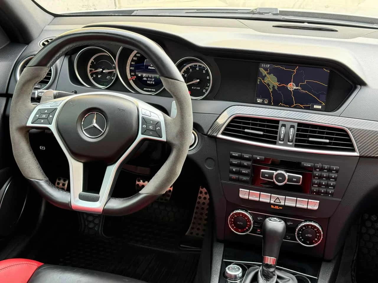 Mercedes-Benz C 63 AMG * АВТОКРЕДИТ БЕЗ ПЪРВОНАЧАЛНА ВНОСКА* , снимка 9 - Автомобили и джипове - 55699068