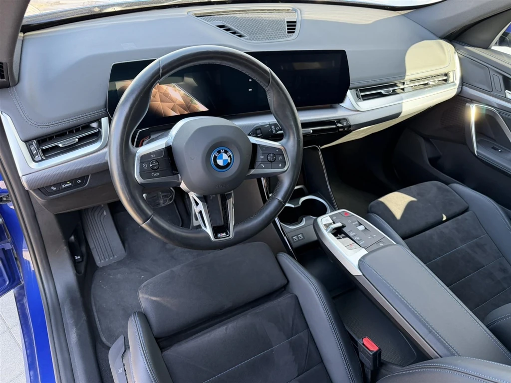BMW iX1 xDrive30, снимка 6 - Автомобили и джипове - 55752705