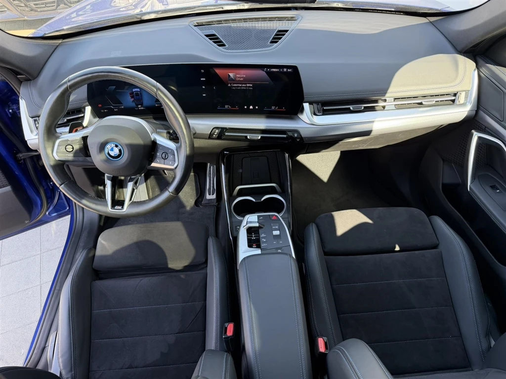 BMW iX1 xDrive30, снимка 7 - Автомобили и джипове - 55752705