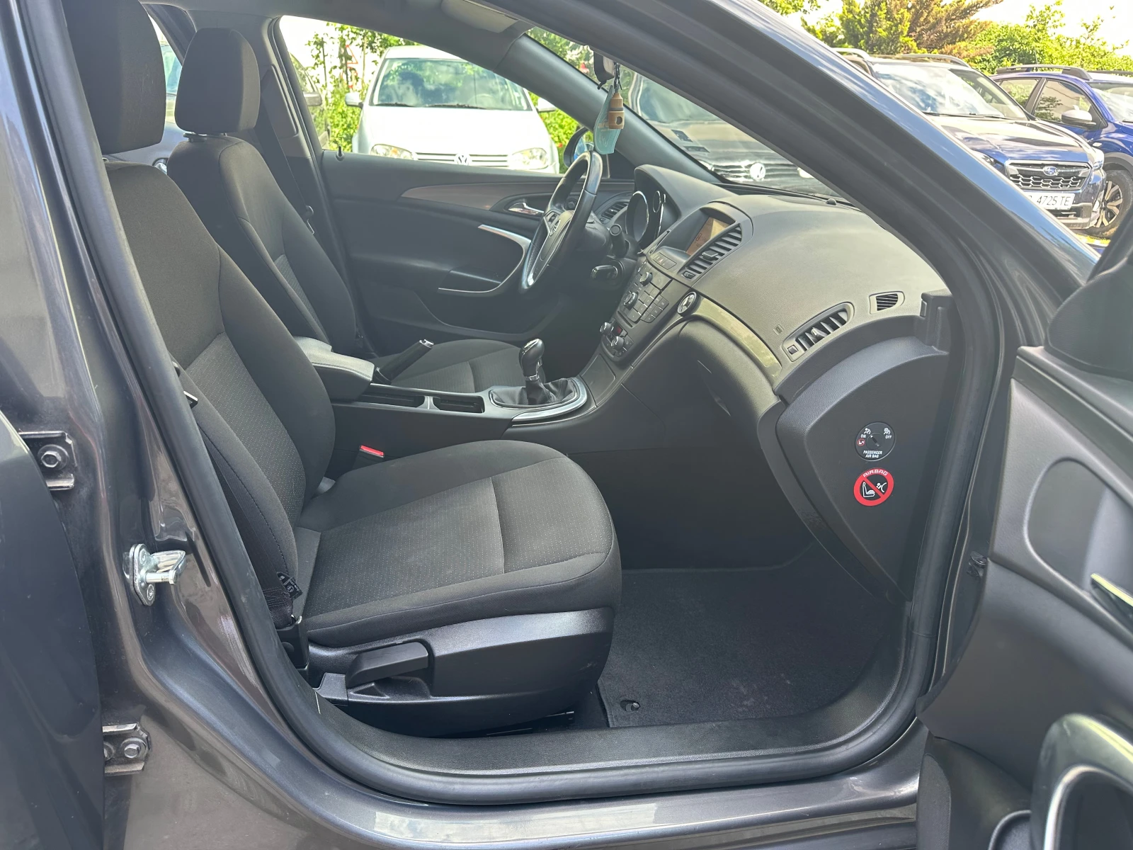Opel Insignia 1.4 Turbo ecoFLEX 140 к.с., снимка 11 - Автомобили и джипове - 55752784