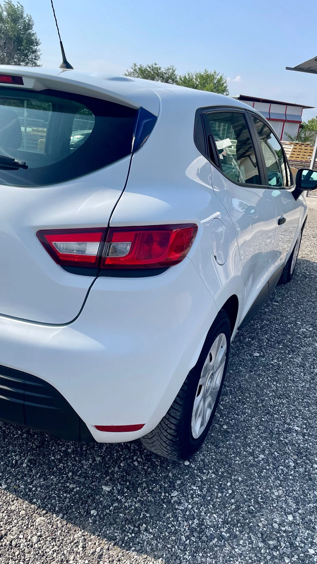 Renault Clio 1.2, 74к.с./ 4 цилиндъра/ Евро 6В, снимка 5 - Автомобили и джипове - 55830480