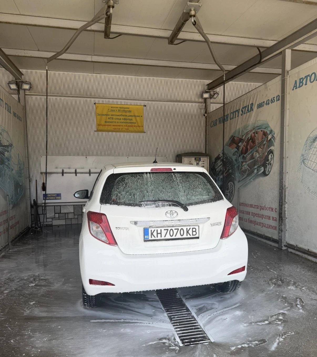 Toyota Yaris, снимка 6 - Автомобили и джипове - 55968697