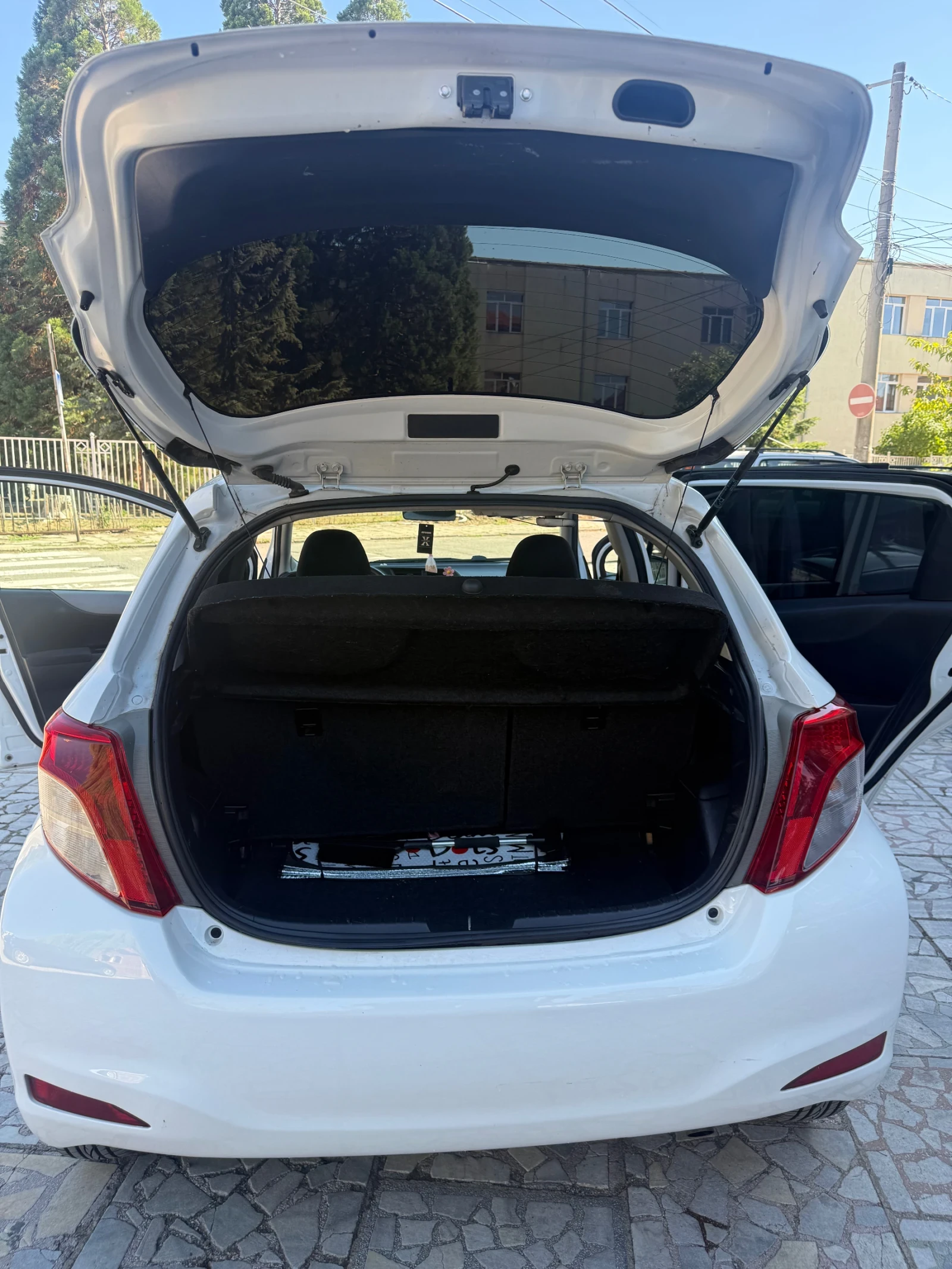 Toyota Yaris | Mobile.bg � ����������� 10