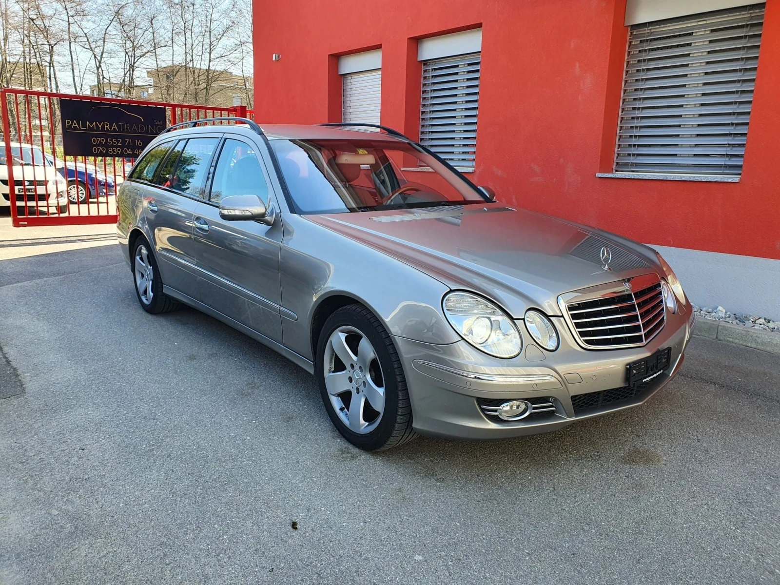 Mercedes-Benz E 320 3.0 CDI, V6, снимка 3 - Автомобили и джипове - 56535633