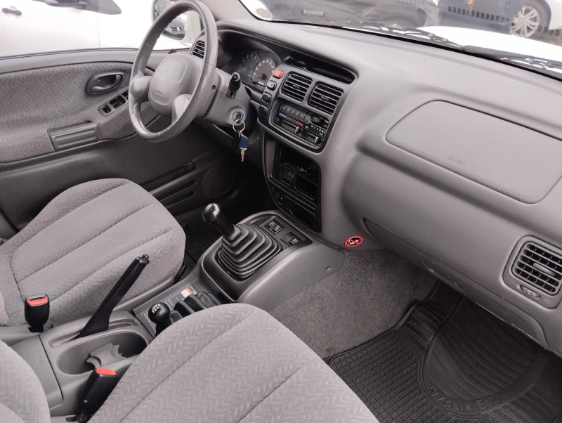 Suzuki Grand vitara 2.0 Disel 109 hp , снимка 11 - Автомобили и джипове - 46472417