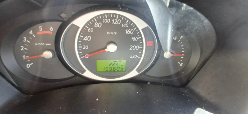 Hyundai Tucson, снимка 11 - Автомобили и джипове - 52288191