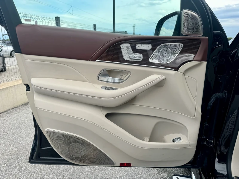 Mercedes-Benz GLS 600 MAYBACH full, снимка 9 - Автомобили и джипове - 50196891