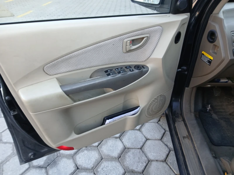 Hyundai Tucson, снимка 12 - Автомобили и джипове - 52885887