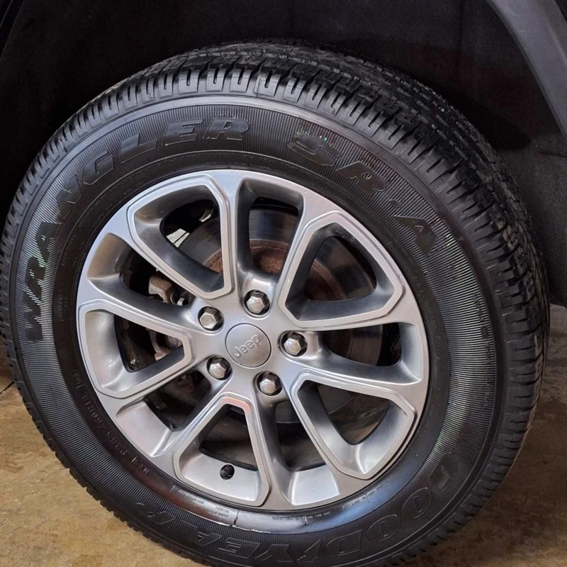 Jeep Grand cherokee, снимка 17 - Автомобили и джипове - 53033648