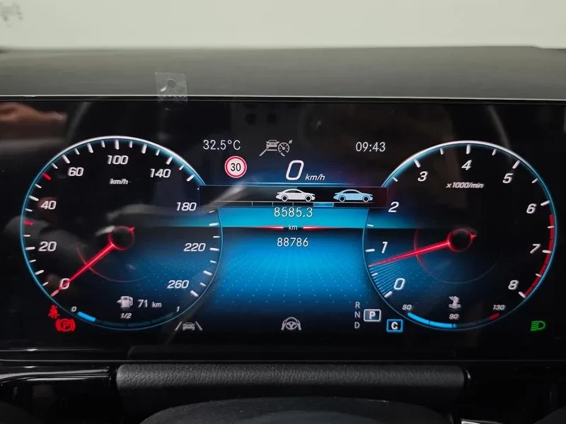 Mercedes-Benz GLA 250 4MATIC/ PANO/ DIST/ �������/ ����� | Mobile.bg � ����������� 8