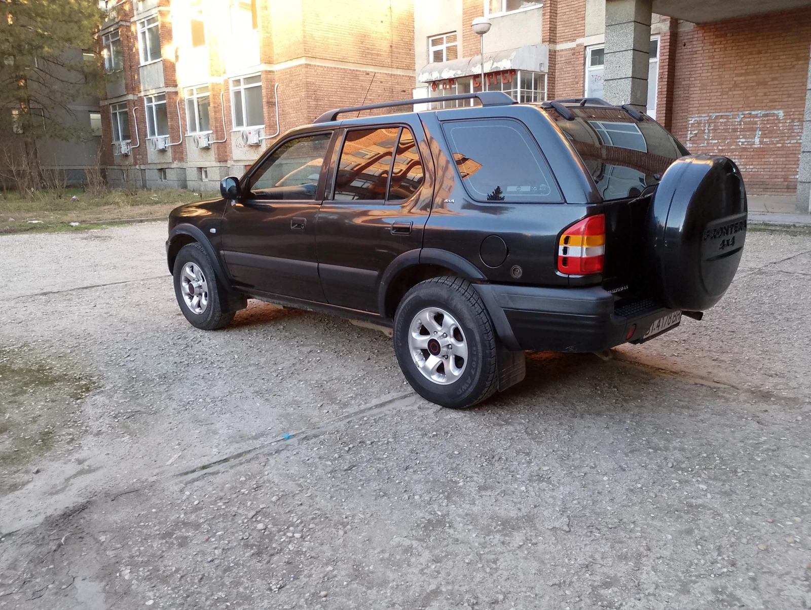 Opel Frontera, снимка 10 - Автомобили и джипове - 53716823