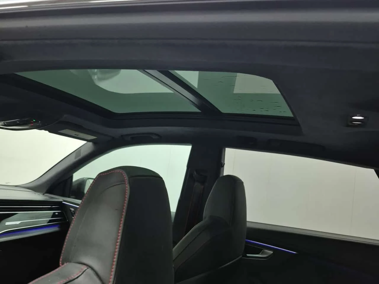 Audi RSQ8 BANG&OLUFSEN| ALCANTARA| HUD| 360| PANO | Mobile.bg � ����������� 15