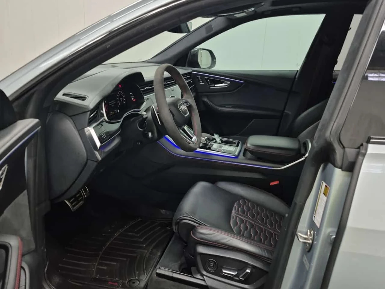 Audi RSQ8 BANG&OLUFSEN| ALCANTARA| HUD| 360| PANO | Mobile.bg � ����������� 9
