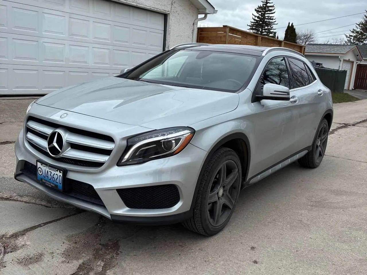 Mercedes-Benz GLA 250 * ПОДГРЕВ * ПАМЕТ * NAVI