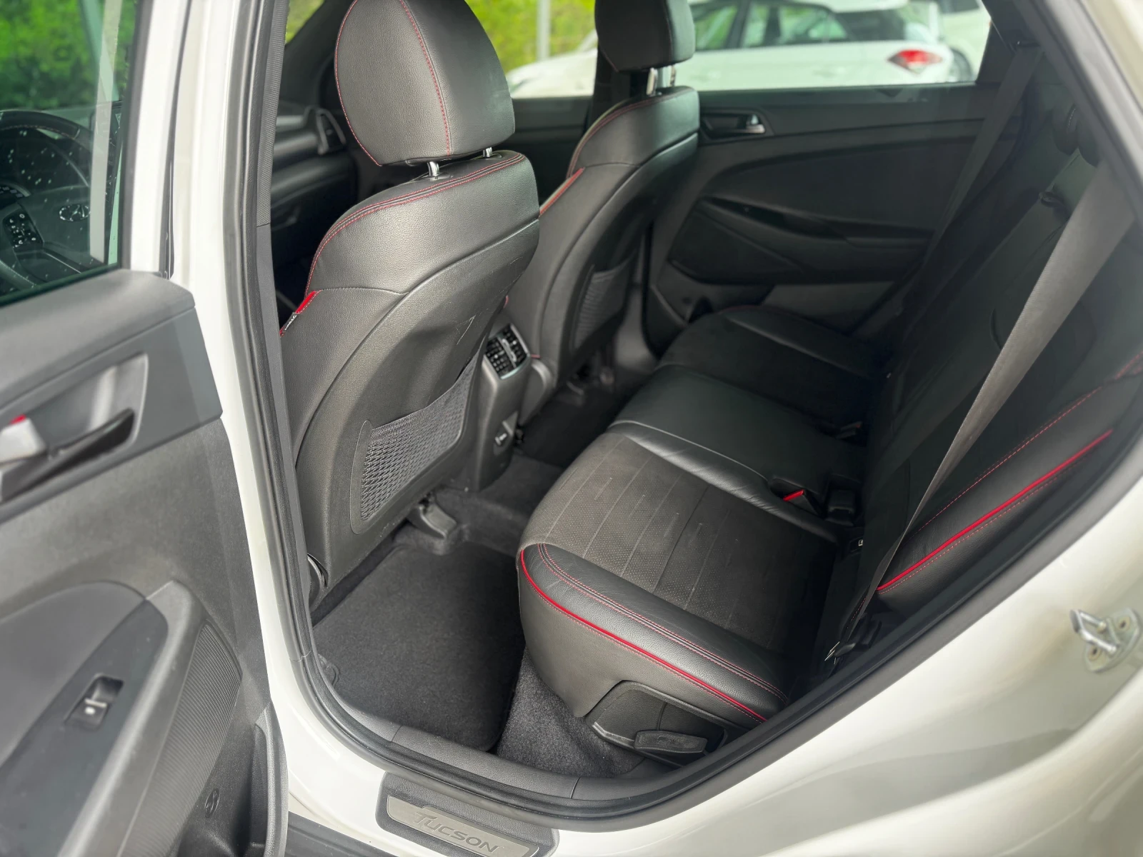Hyundai Tucson 1.6CRDI N-line 4x4 Mild Hybrid EURO 6D, снимка 12 - Автомобили и джипове - 54477415