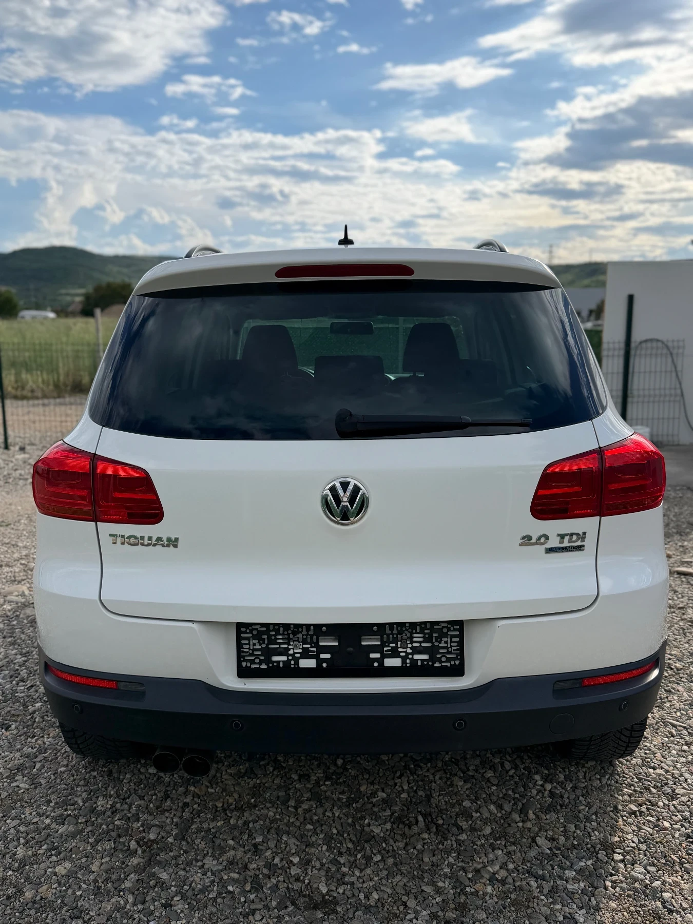 VW Tiguan FACE LIFT /// 2.0 TDI /// TOP/// 140 , снимка 6 - Автомобили и джипове - 55016907
