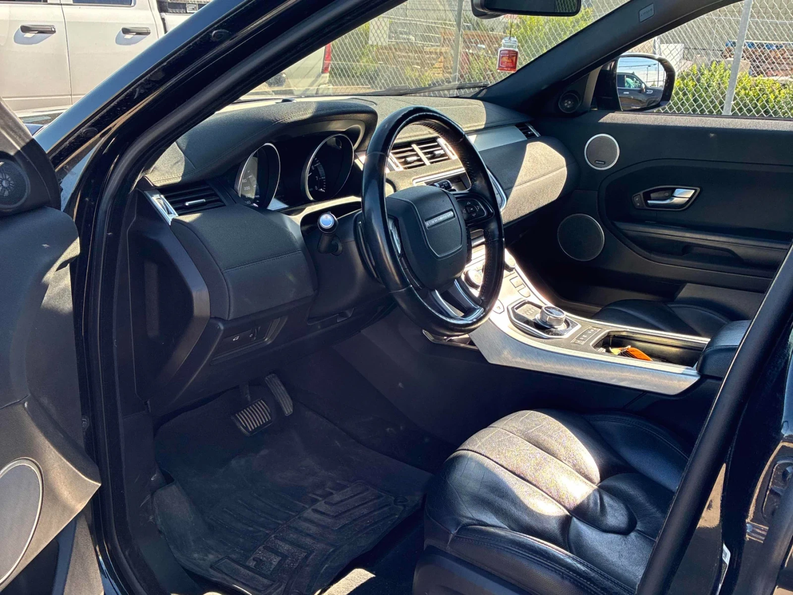 Land Rover Range Rover Evoque Pure Premium* ПОДГРЕВ* ШИБИДАХ, снимка 6 - Автомобили и джипове - 55199809