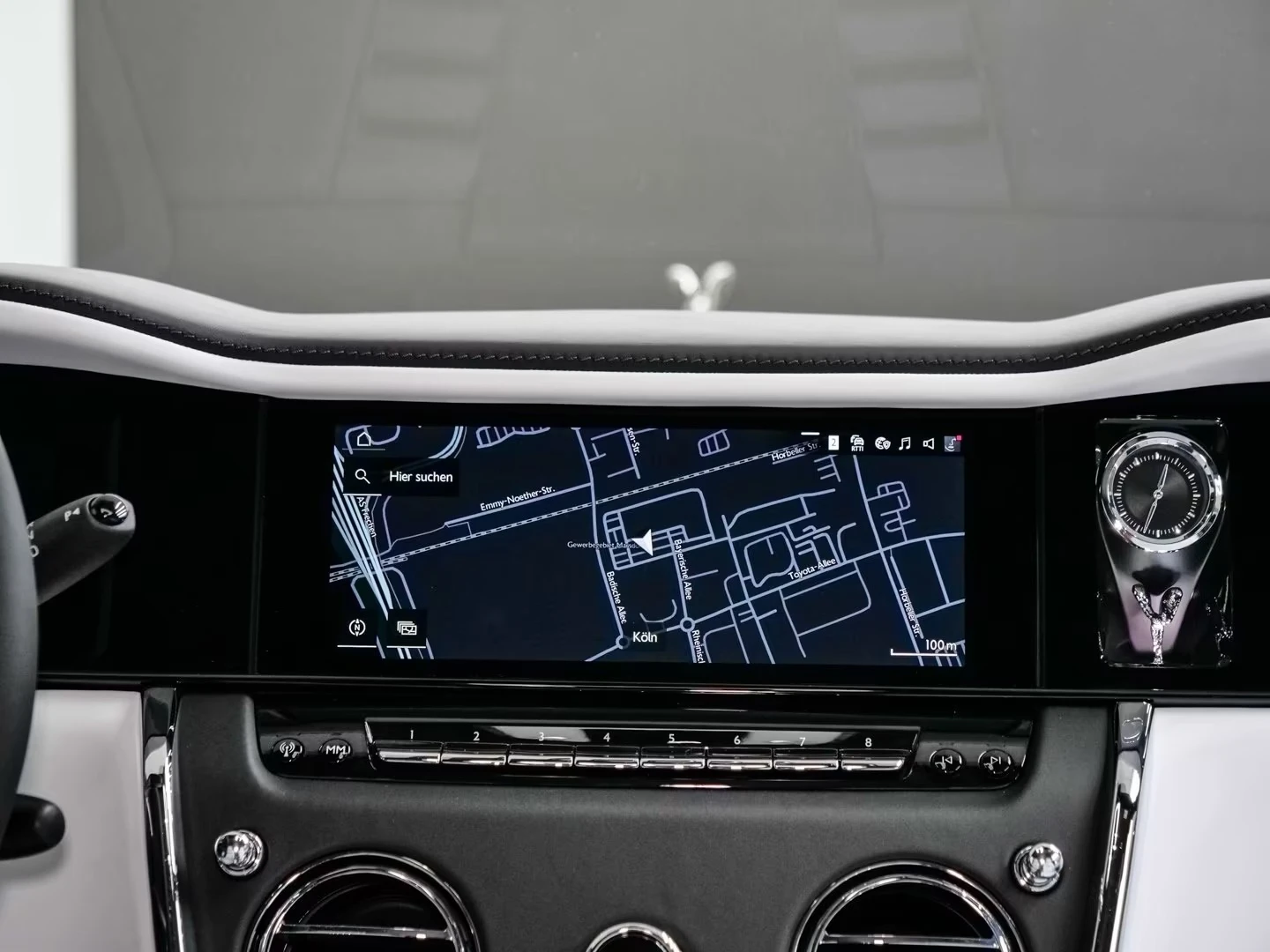 Rolls-Royce Cullinan BESPOKE-AUDIO STARLIGHT HEADLINER TV, снимка 11 - Автомобили и джипове - 55211871