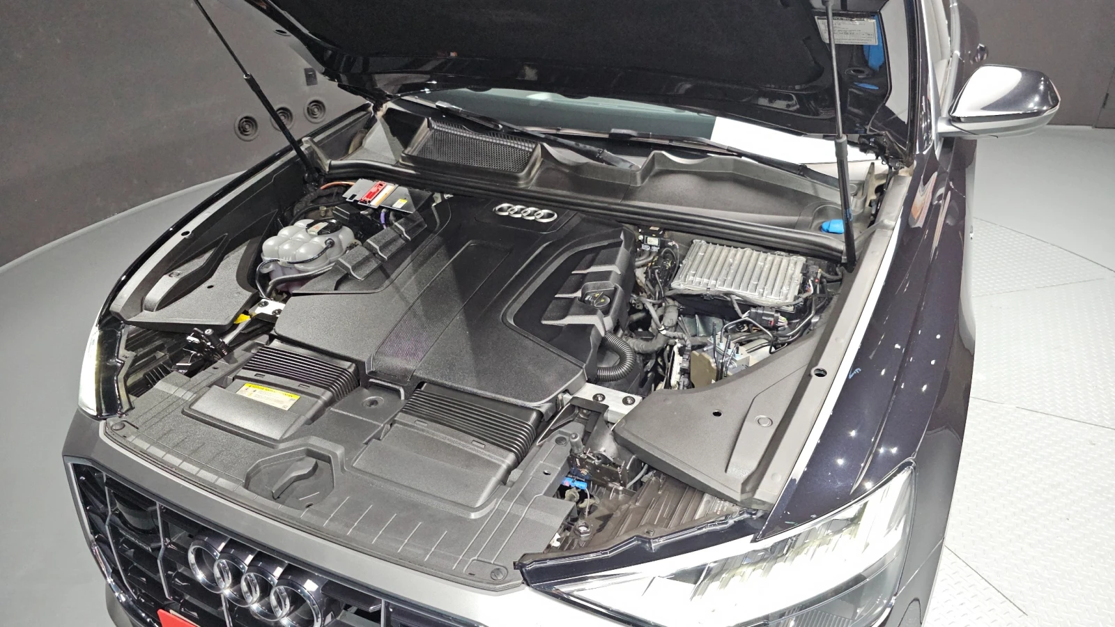 Audi Q8 45 TDI Quattro Premium, снимка 16 - Автомобили и джипове - 55466111