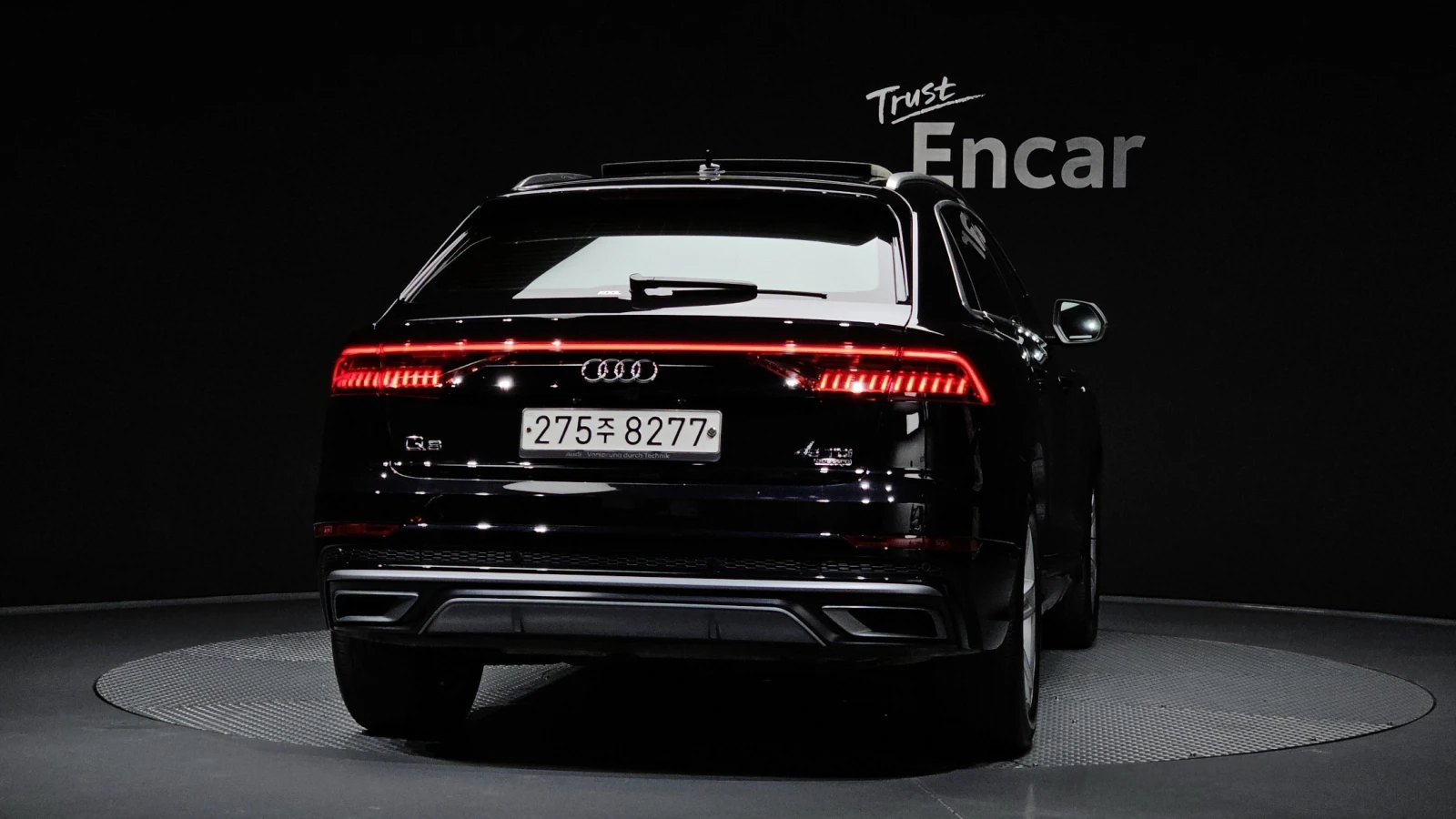Audi Q8 45 TDI Quattro Premium, снимка 4 - Автомобили и джипове - 55466111