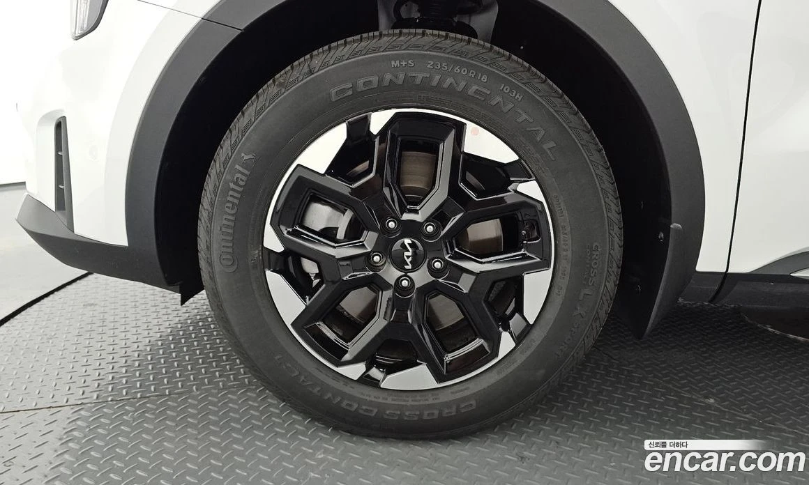 Kia Sorento Gasoline 2.5T 2WD Prestige, снимка 5 - Автомобили и джипове - 56155244