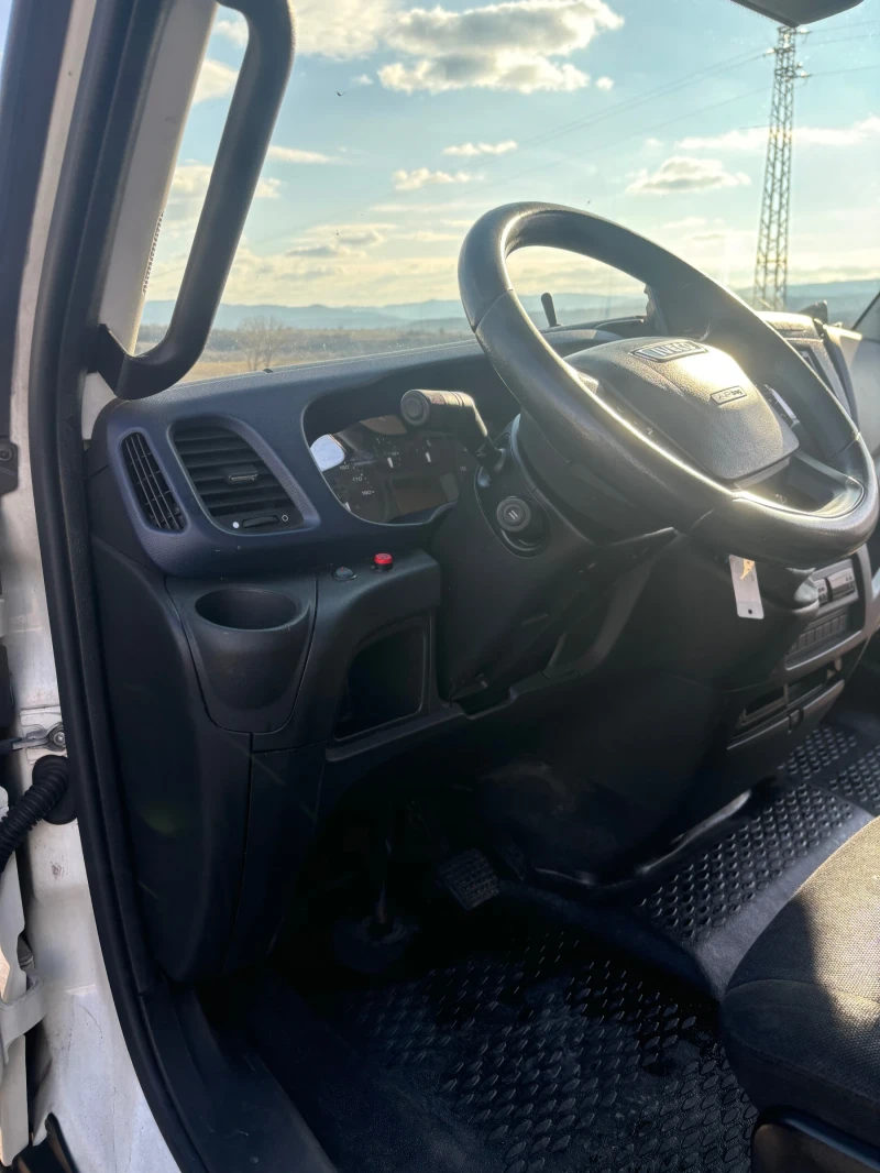 Iveco Daily, снимка 17 - Бусове и автобуси - 48851543