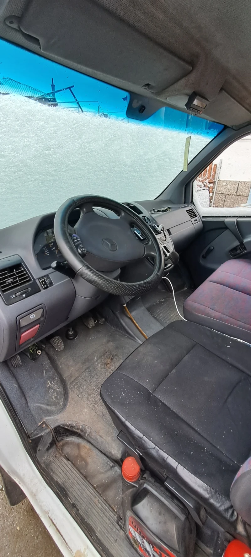 Mercedes-Benz Vito 200 D, снимка 8 - Бусове и автобуси - 53122611