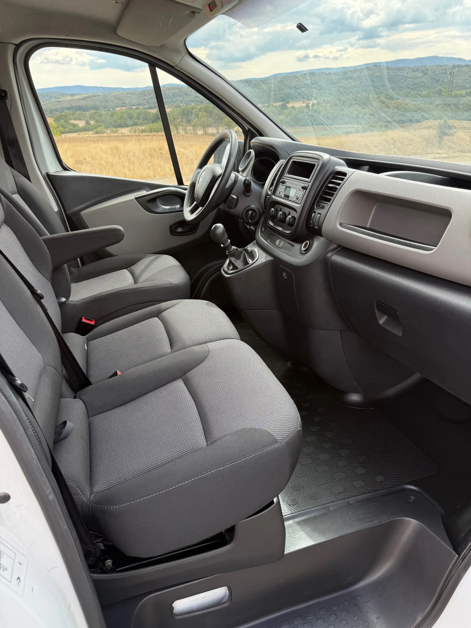 Renault Trafic 1.6 122 MAXI KLIMA, снимка 10 - Бусове и автобуси - 56082735