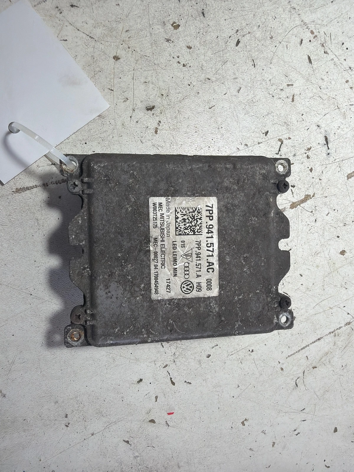 модул за фар 7PP941571AC 7PP941571A VW Passat
