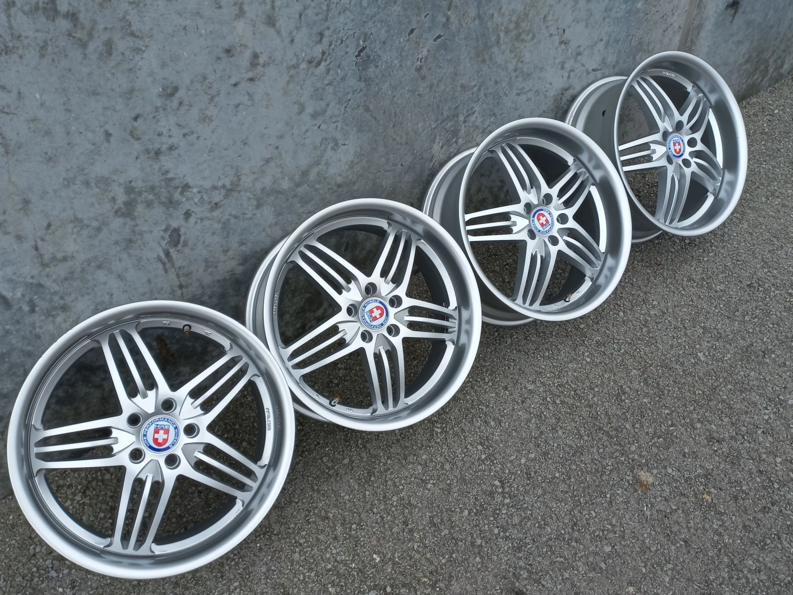   Volvo | Mobile.bg   4