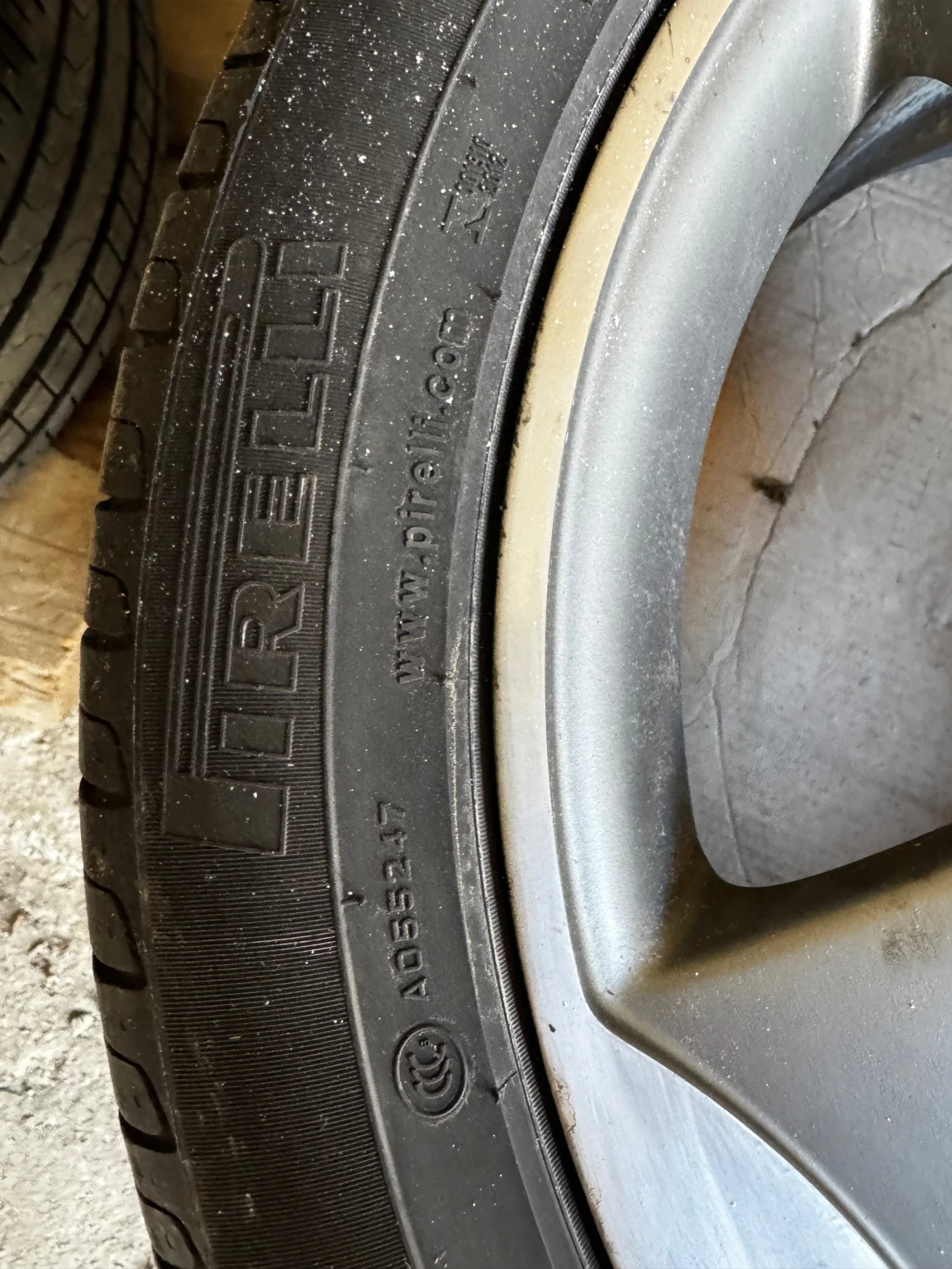    255/45R19  Audi A8 | Mobile.bg   4