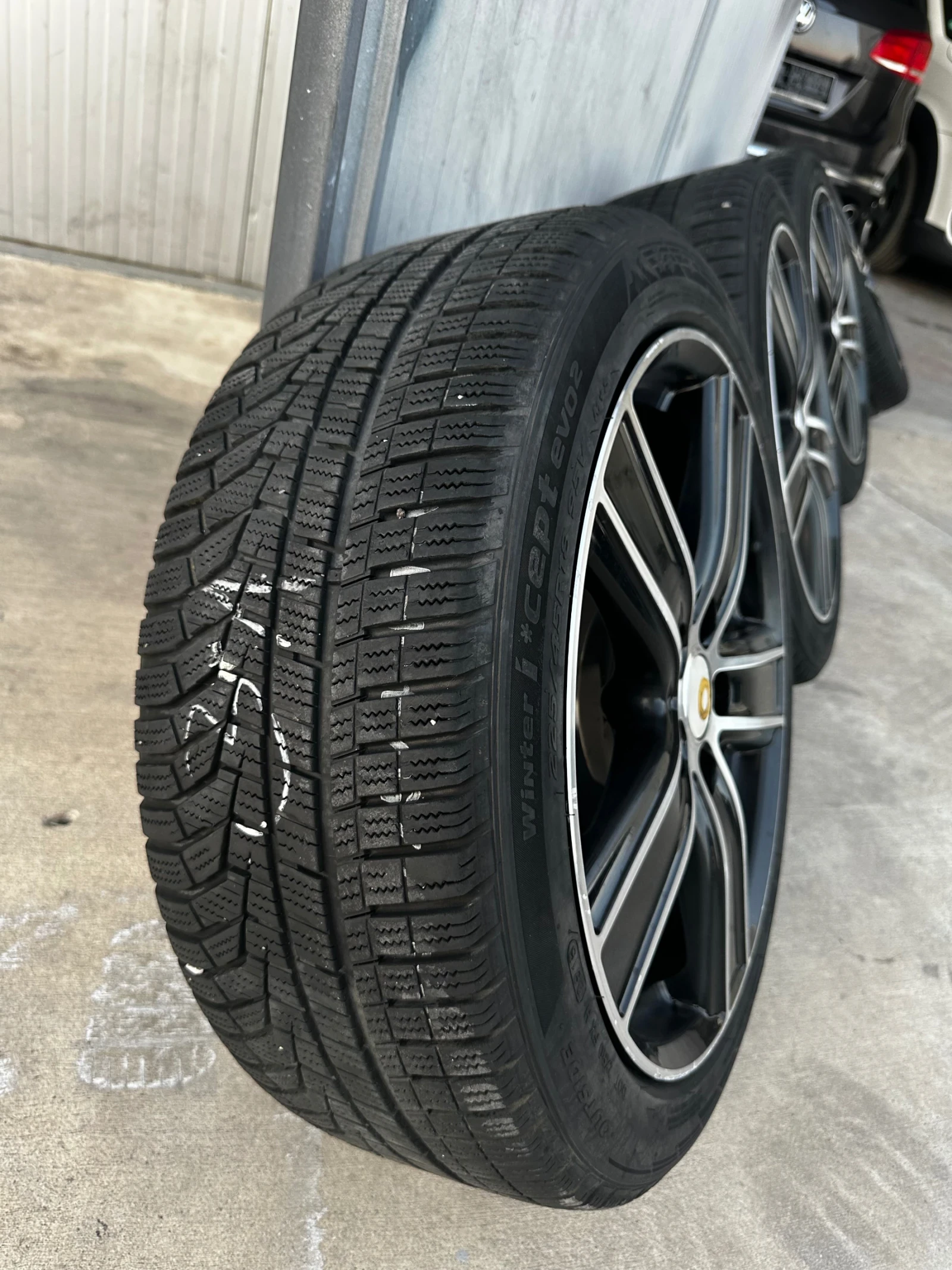 ���� � ������ 225/45R18 �� Toyota | Mobile.bg � ����������� 7
