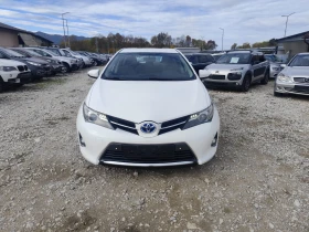 Toyota Auris 1.8i HYBRID, снимка 2