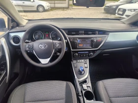 Toyota Auris 1.8i HYBRID, снимка 10