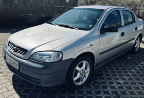 Opel Astra Седан, снимка 3