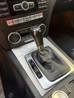 Mercedes-Benz C 220, снимка 8