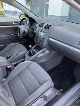 VW Golf 1.9TDi 105к.с * Климатроник* , снимка 11