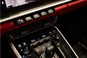 Porsche 911 992/541HP/CARRERA 4 GTS/BOSE/360/CABRIO/LIFT/836z, снимка 15