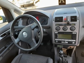 VW Touran, снимка 3 - Автомобили и джипове - 45450595