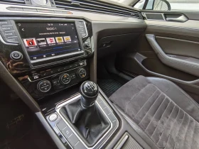 VW Passat Virtual Cockpit , снимка 8