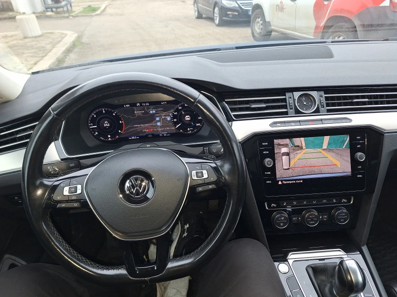 VW Passat, снимка 8 - Автомобили и джипове - 47766260