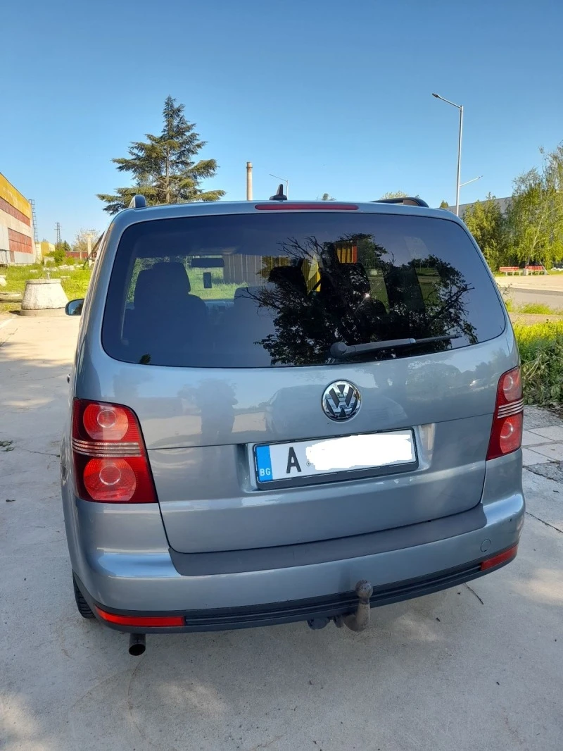 VW Touran, снимка 2 - Автомобили и джипове - 47613647