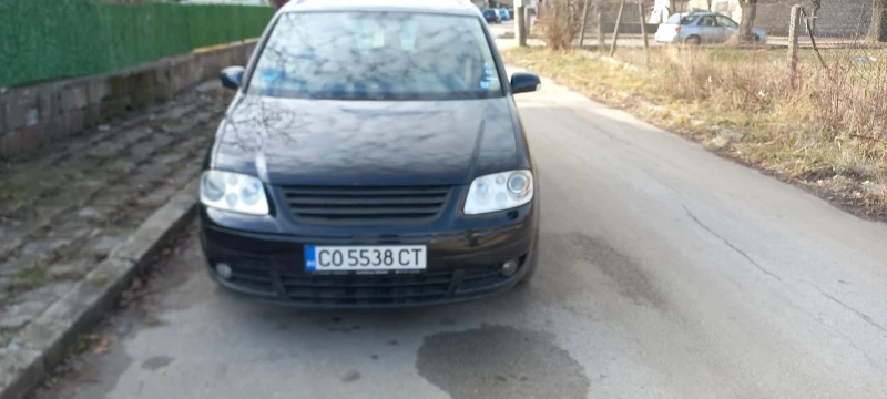 VW Touran, снимка 7 - Автомобили и джипове - 48840443