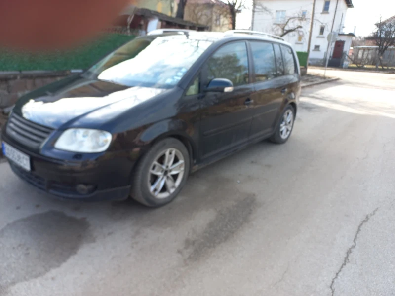 VW Touran, снимка 5 - Автомобили и джипове - 48840443