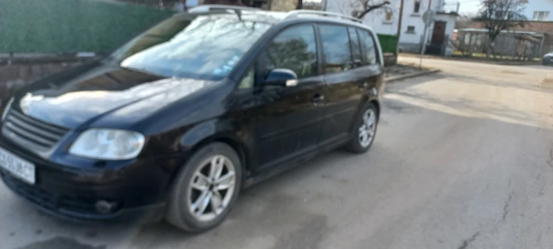 VW Touran, снимка 1 - Автомобили и джипове - 48840443