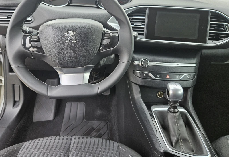 Peugeot 308 1.6 HDI, снимка 7 - Автомобили и джипове - 49427273