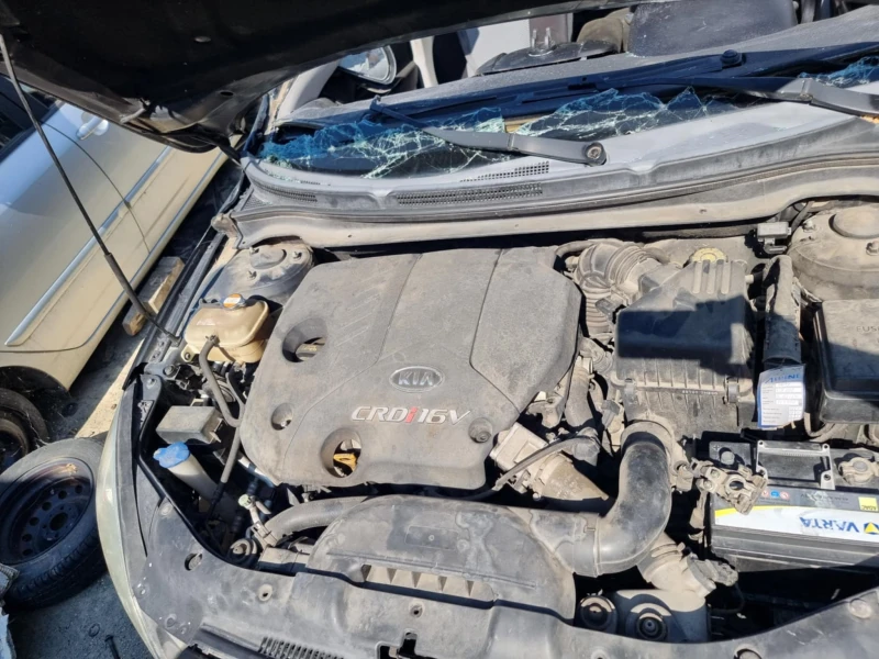 Kia Ceed 1.6 CRDI/DPF, снимка 2 - Автомобили и джипове - 51899558