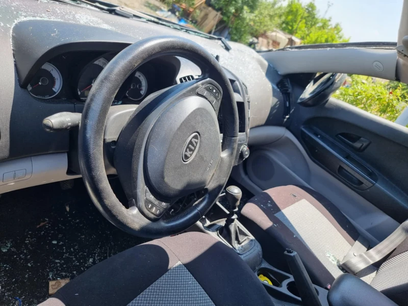 Kia Ceed 1.6 CRDI/DPF, снимка 6 - Автомобили и джипове - 51899558